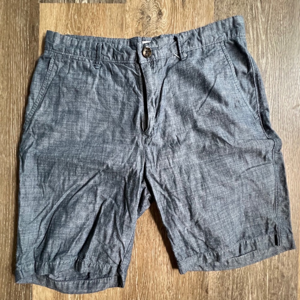 Goodfellow & Co Every Wear Shorts Mens 30 Blue Chambray 9 Inseam Flat Front